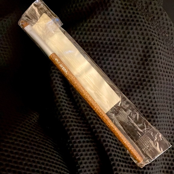Aveda Flax Sticks number 5 - eye smudger-BRAND NEW - Picture 2 of 2